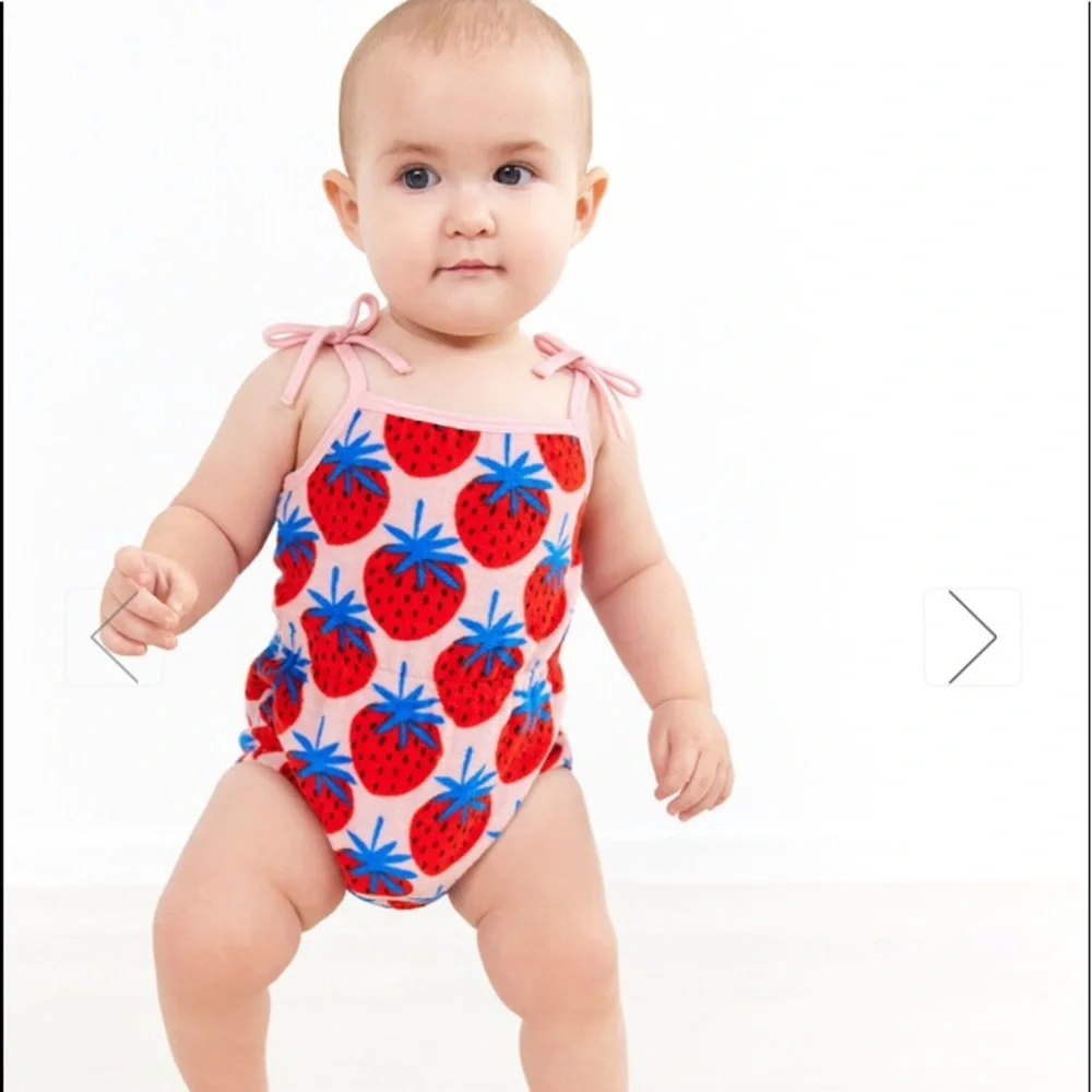 Hanna Andersson Baby Print Terry Romper in Super Strawberries 2T NWT